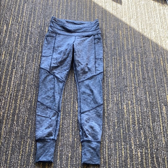 Athleta Pants - Athleta leggings